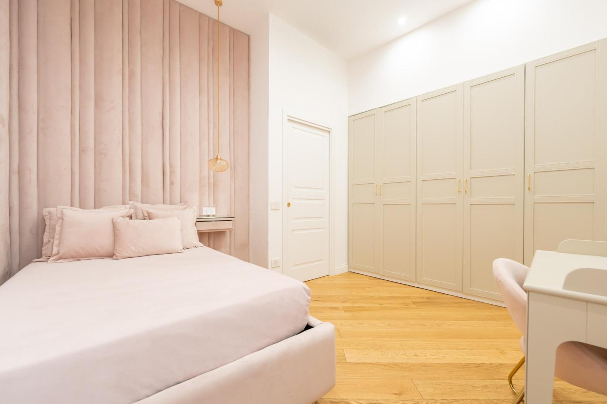 Apartamento Aristocrat Chiaia Bridge Nápoles Exterior foto